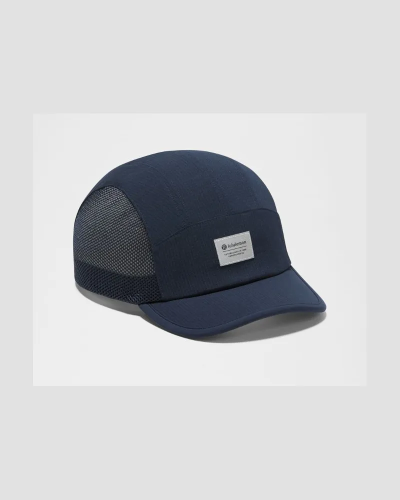 LULULEMON Laufkappe mit mehreren Einsätzen Mesh – Größe in True Navy True