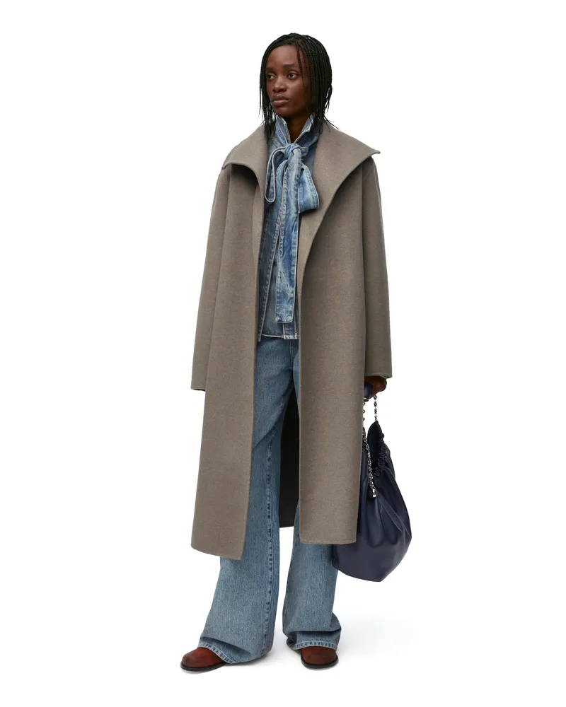 Loewe Luxury Belted coat in wool and cashmere Taupe