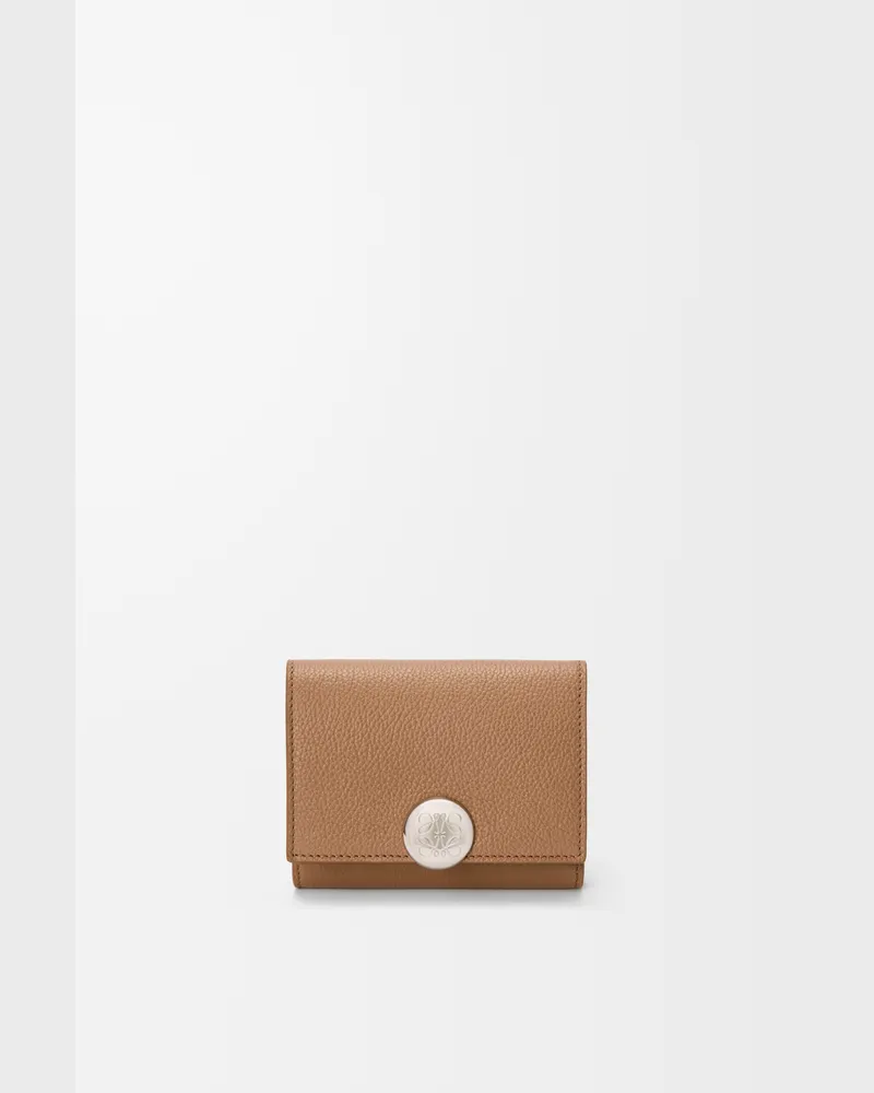Loewe Pebble Trifold Wallet In Pebble Grain Leather skin Mujer Mocha
