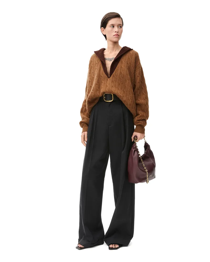 Loewe Luxury V-neck sweater in cashmere Camel