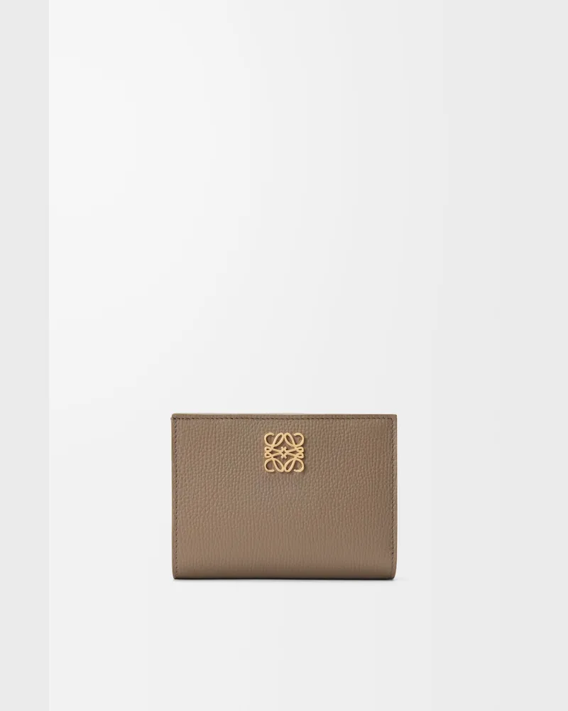 Loewe Anagram Compact Wallet In Pebble Grained Leather skin Mujer Taupe