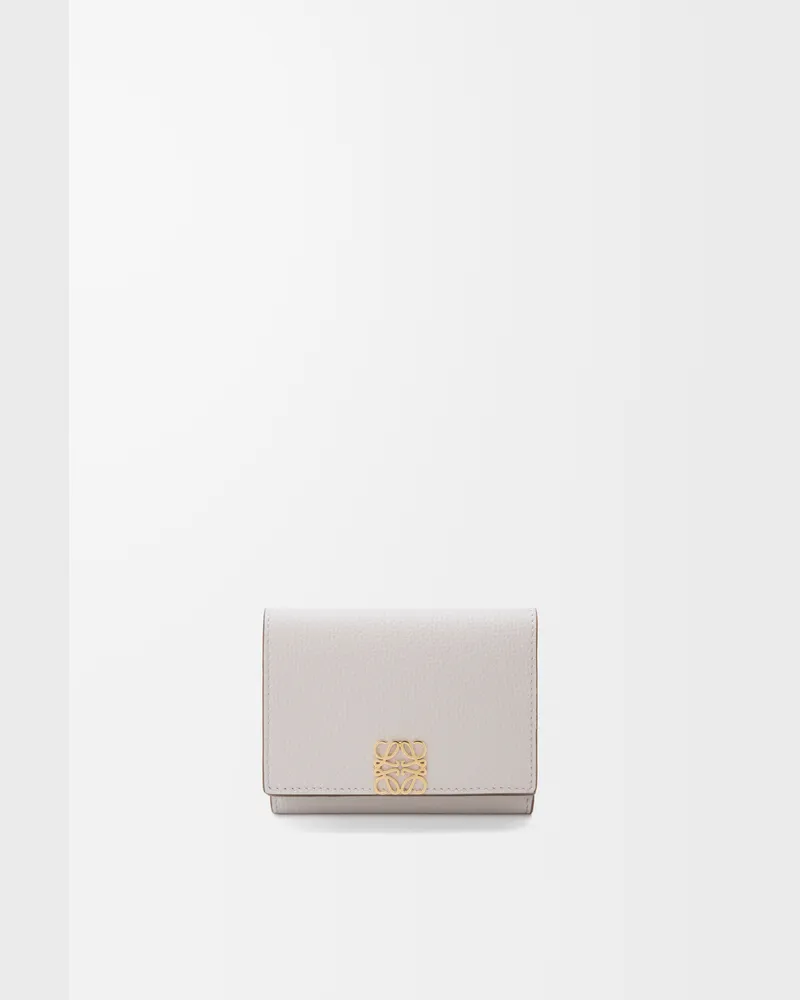 Loewe Anagram Trifold Wallet In Pebble Grained Leather skin Mujer Light