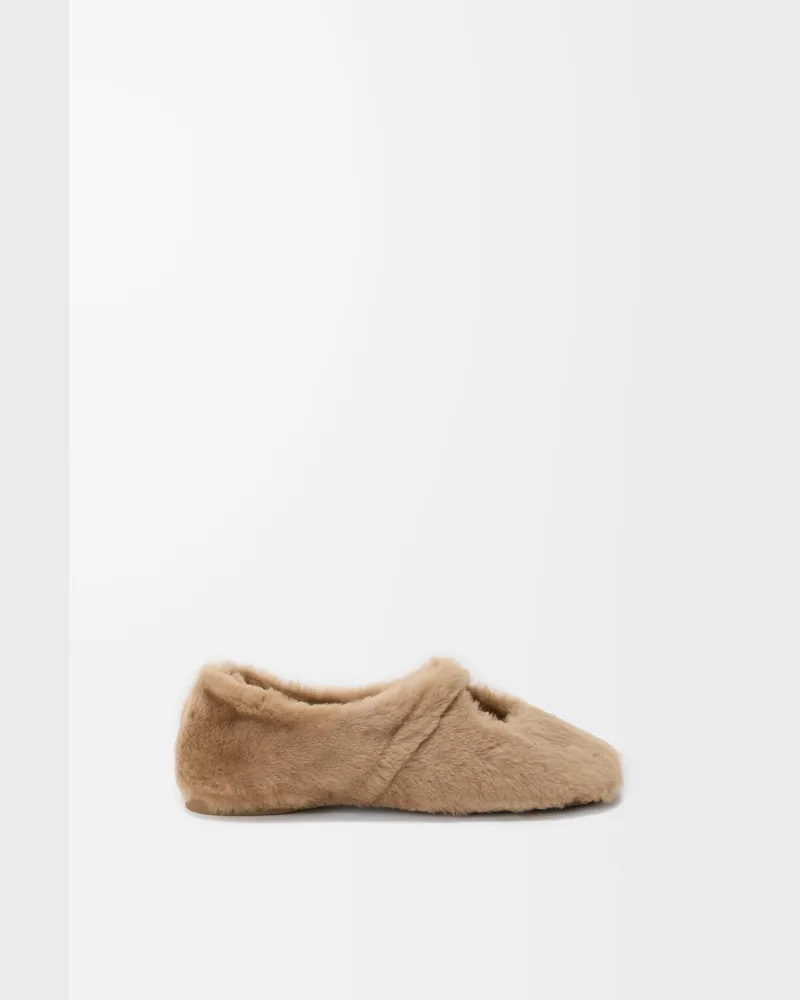 Loewe Pebble Soft Ballerina In Shearling Size Mujer Oak