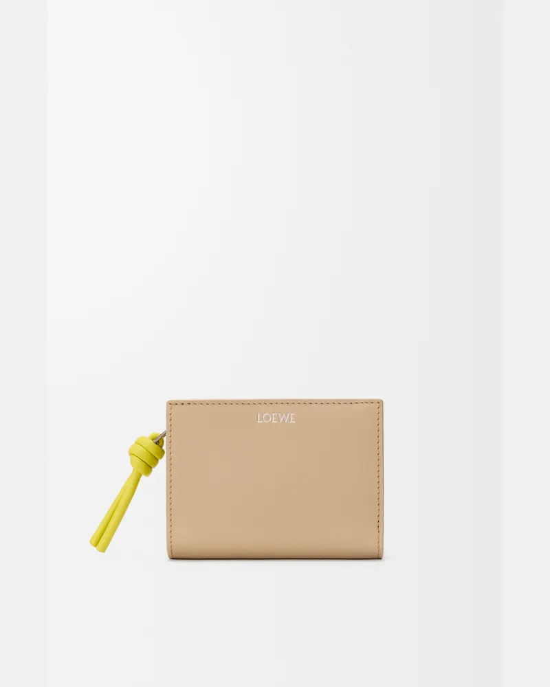 Loewe Knot Compact Wallet In Shiny Nappa Leather skin Mujer Beige