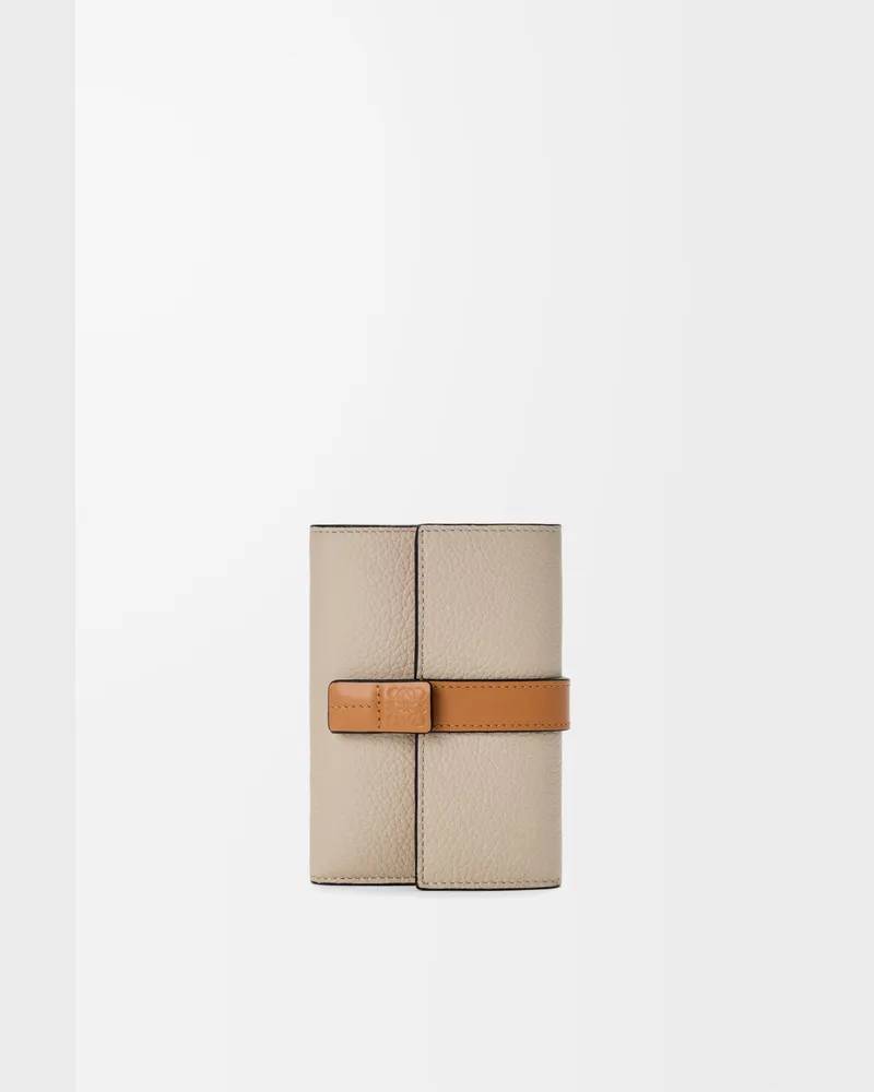 Loewe Small Vertical Wallet In Soft Grained Leather skin Mujer Light