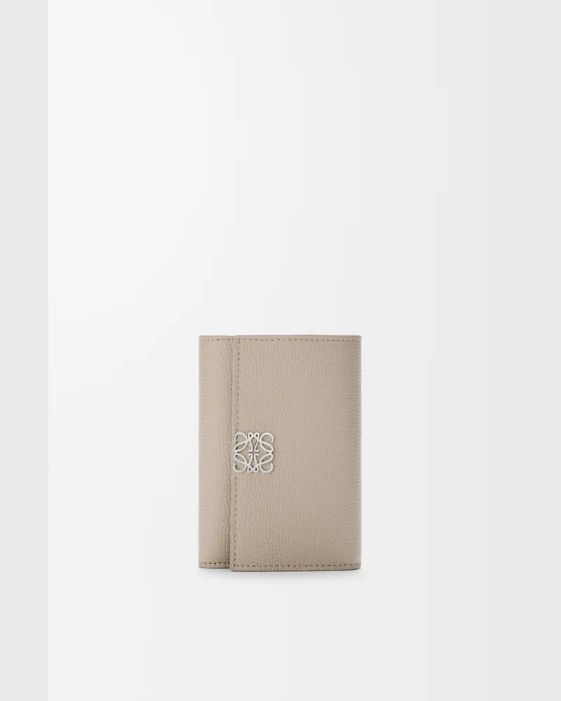 Loewe Anagram Small Vertical Wallet In Pebble Grained Leather skin Mujer Clay