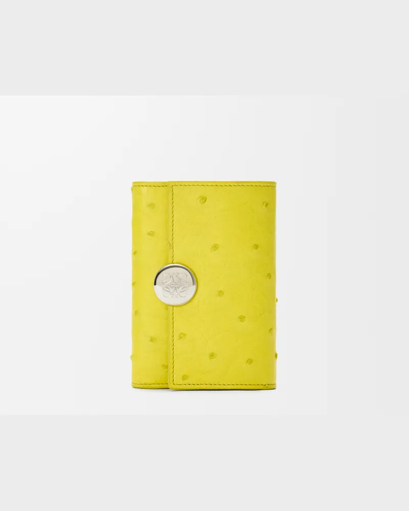 Loewe Pebble Small Vertical Wallet In Ostrich Mujer Lemon