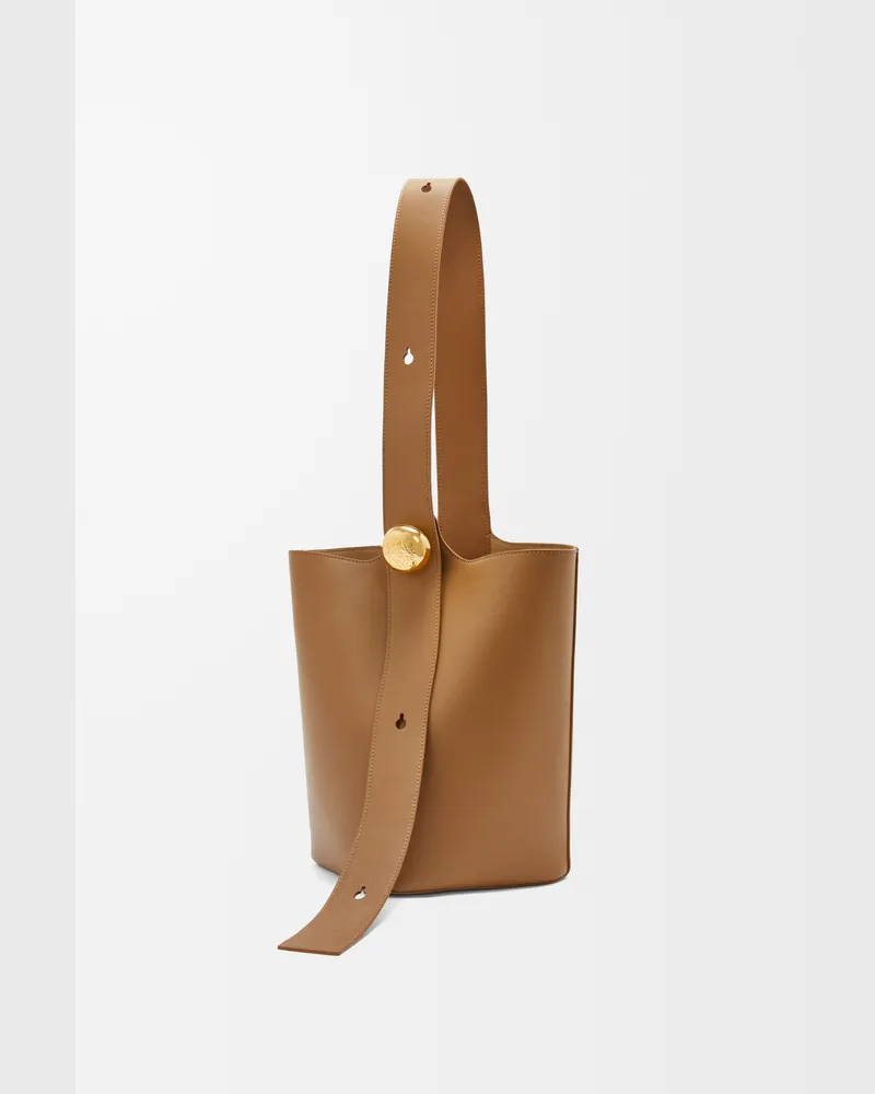 Loewe Medium Pebble Bucket In Leather skin Mujer Oak