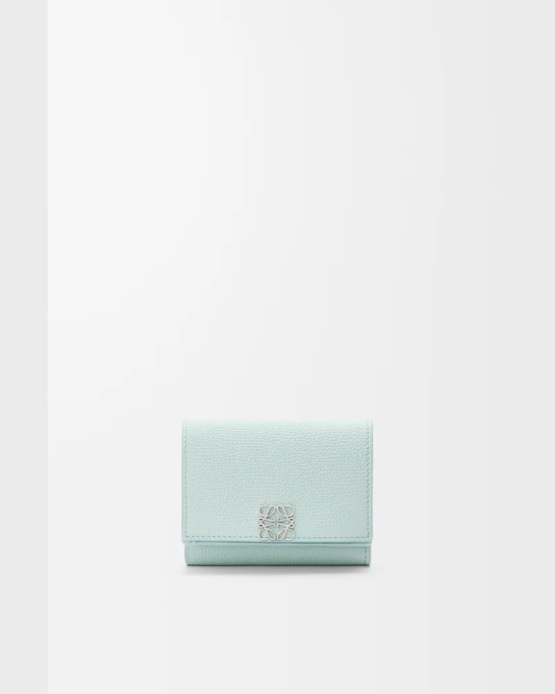 Loewe Anagram Trifold Wallet In Pebble Grained Leather skin Mujer Frozen