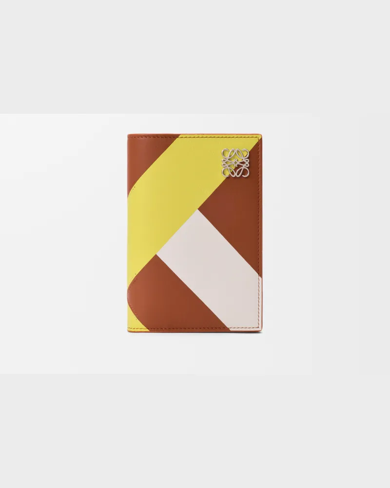 Loewe Anagram Passport Cover In Leather skin Mujer Multicolor