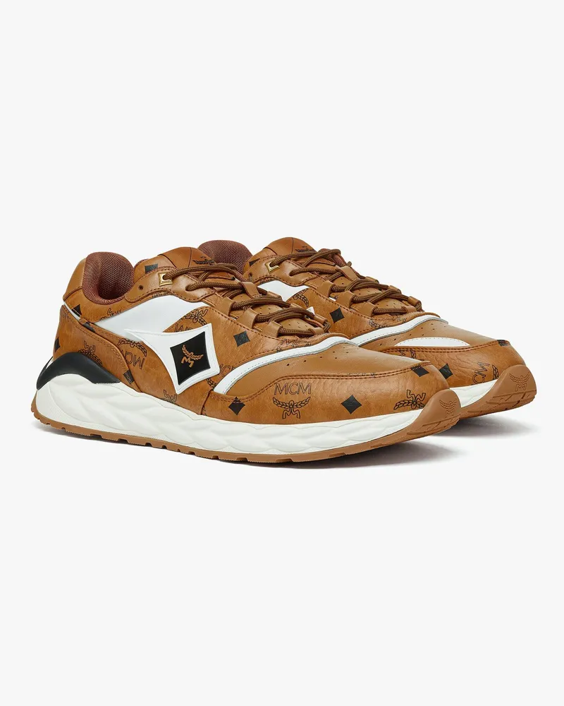 MCM Sneaker Skywander in Visetos Cognac