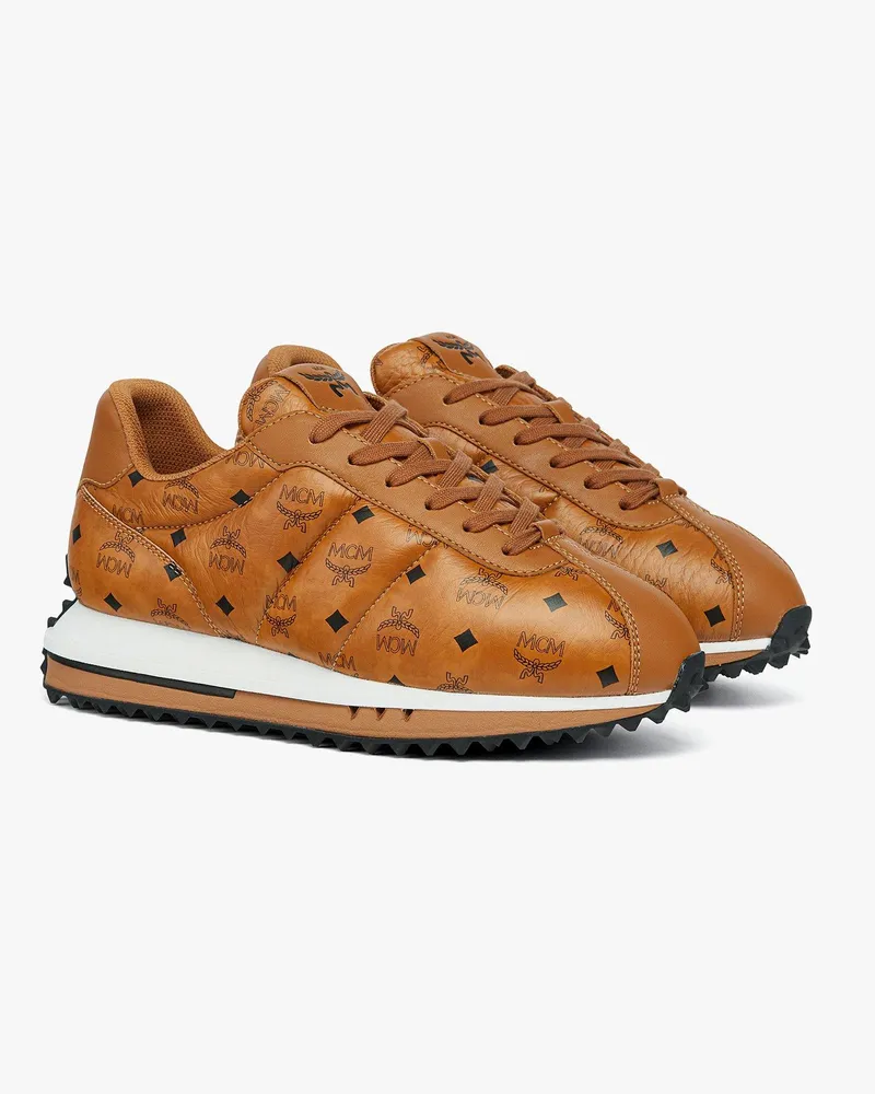 MCM Sneaker Diamante aus gestepptem Leder mit Monogramm Cognac