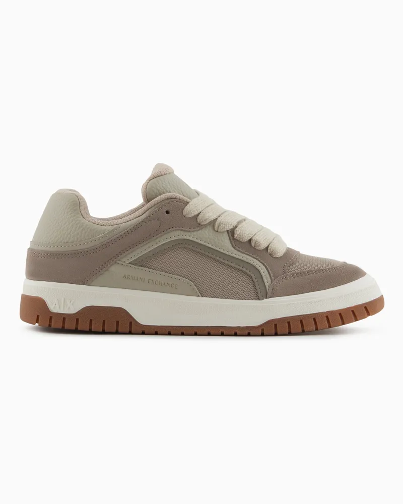 Armani Exchange Oversized-Sneaker mit kontrastierenden Einsätzen Braun