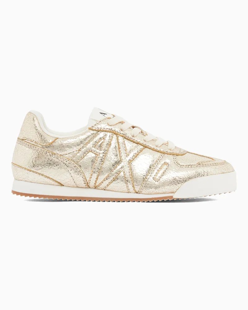 Armani Exchange Sneaker mit rissiger Optik und gerippter Gummisohle Goldfarben