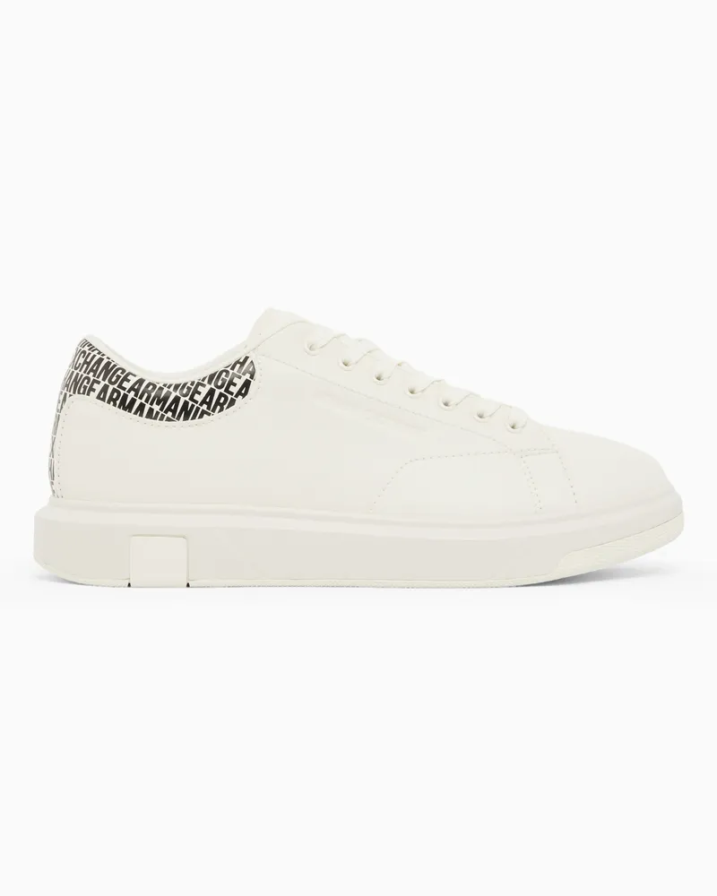 Armani Exchange Lowtop Sneaker mit Schnürung und Muster an der Ferse Weiß
