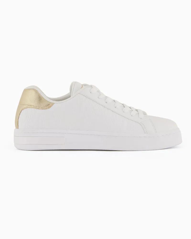 Armani Exchange Flacher Sneaker mit geprägtem Muster und metallischem Akzent Weiß