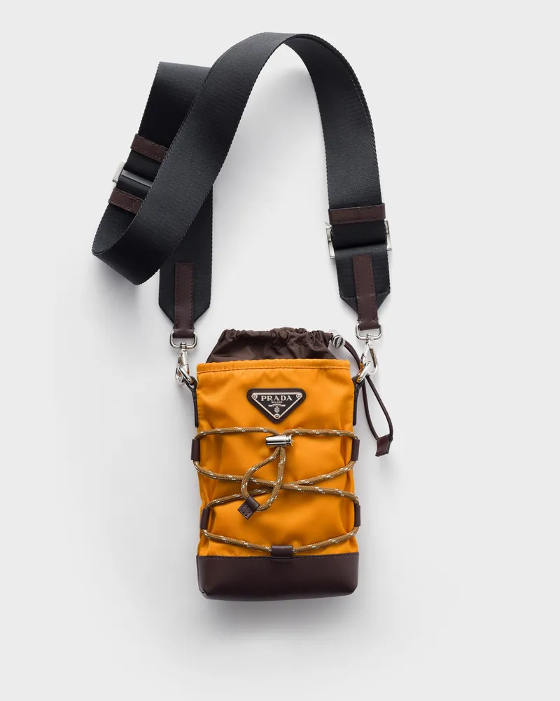 Prada Speedrock Smartphone-Hülle aus Re-Nylon und Leder Bernstein