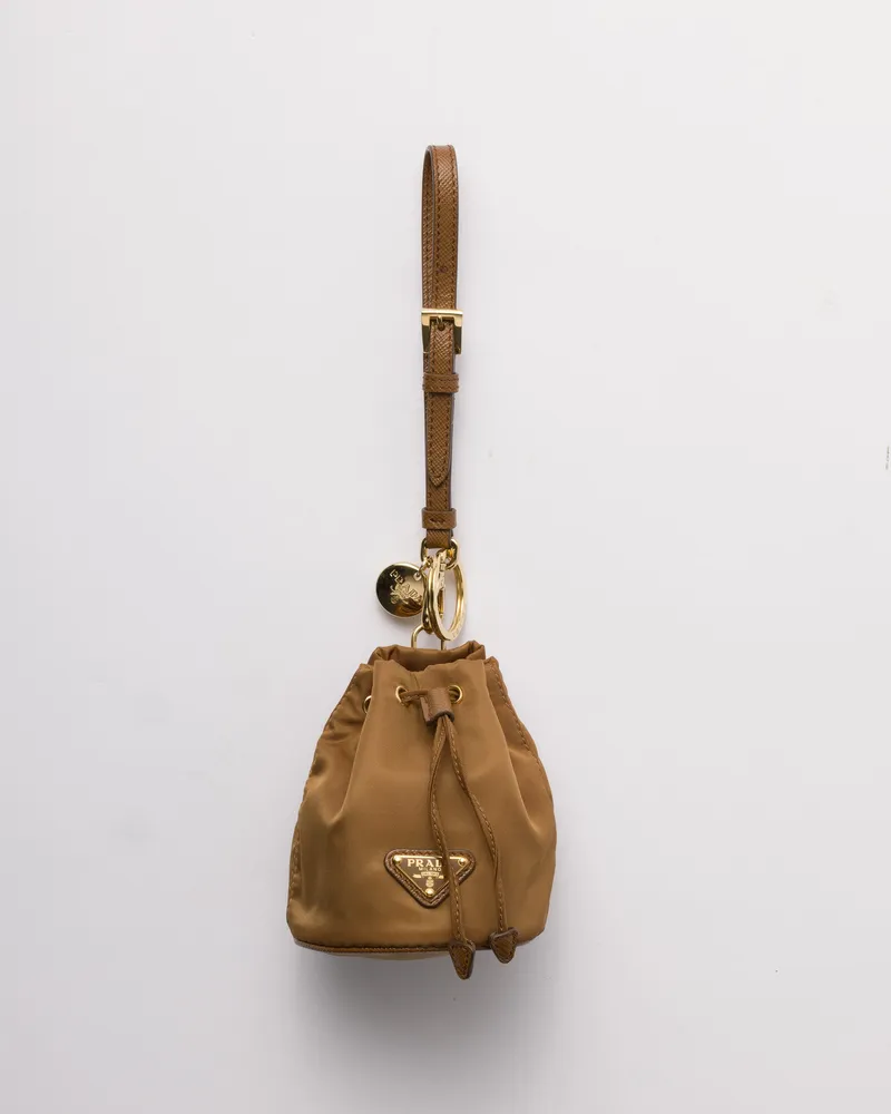 Prada Mini-icon-schlüsselanhänger Aus Re-nylon, Damen, Brandy Brandy