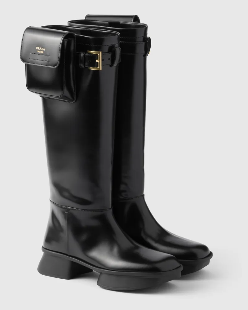 Prada Stiefel aus gebürstetem Leder mit Pouch Schwarz
