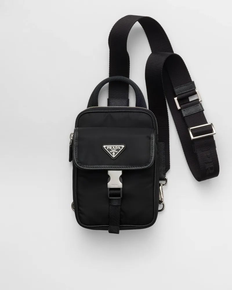 Prada Smartphone-Hülle aus Re-Nylon und Saffiano-Leder Schwarz