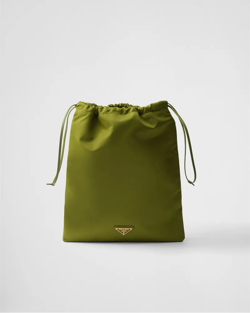 Prada Pouch aus Re-Nylon Efeugrün