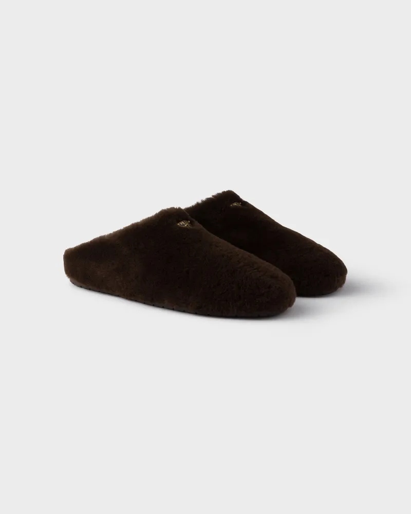 Prada Mules aus Lammfell Dunkelbraun