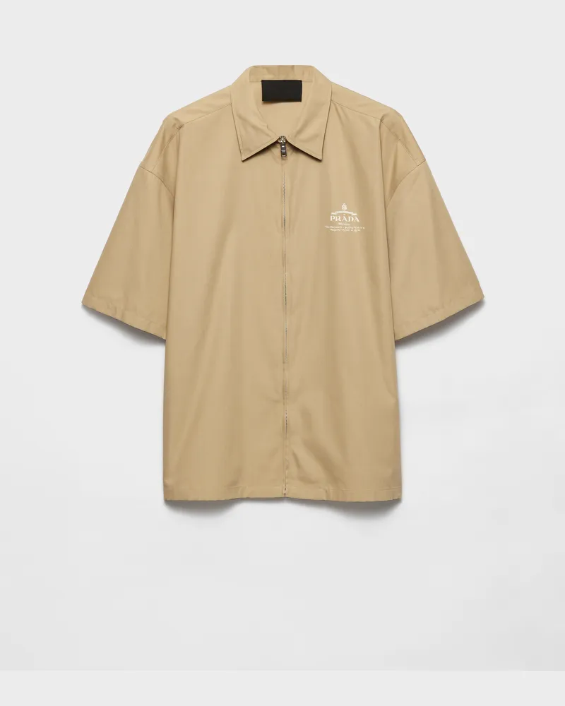 Prada Kurzärmliges Hemd aus technischer Baumwolle Wüstenbeige