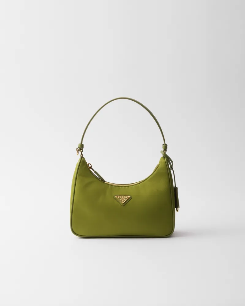 Prada Re-Edition 2005 Mini Bag aus Re-Nylon Efeugrün