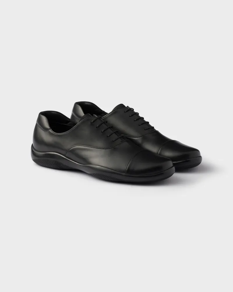 Prada Toblach Schnürschuhe aus Leder Schwarz