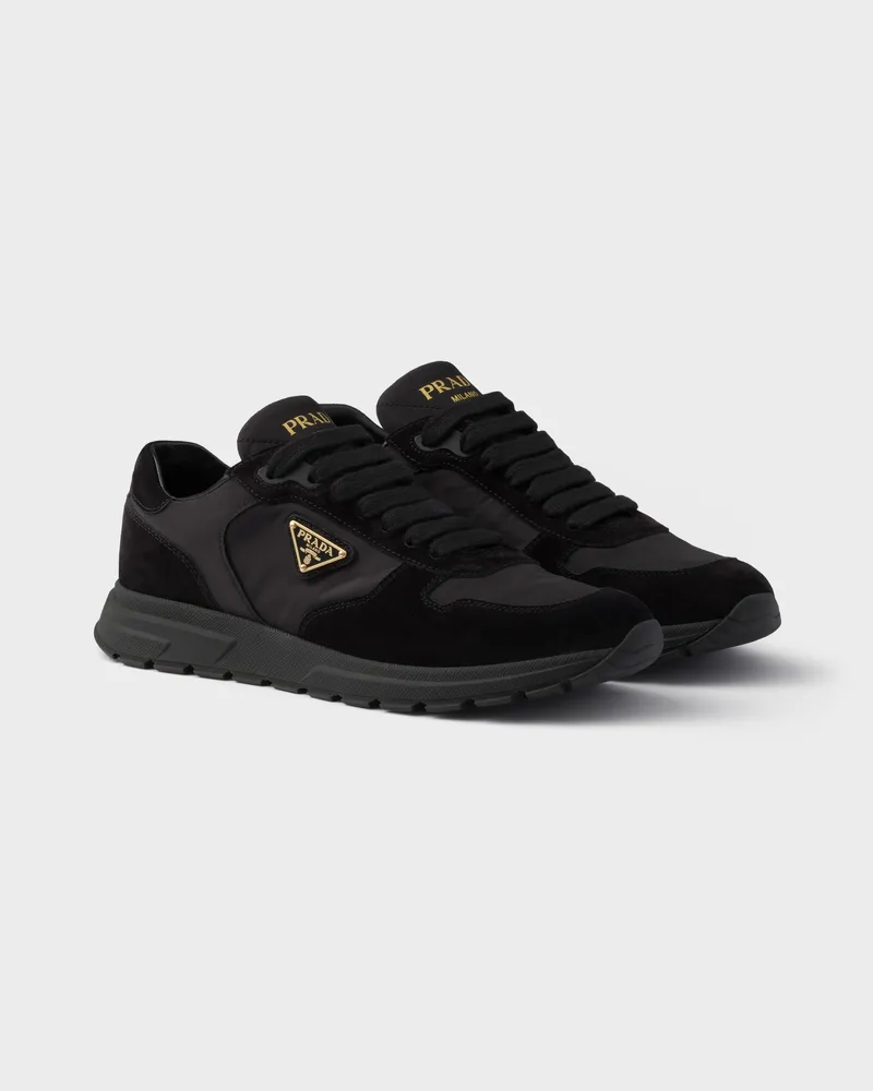 Prada PRAX 2.0 Sneaker aus Re-Nylon und Wildleder Schwarz