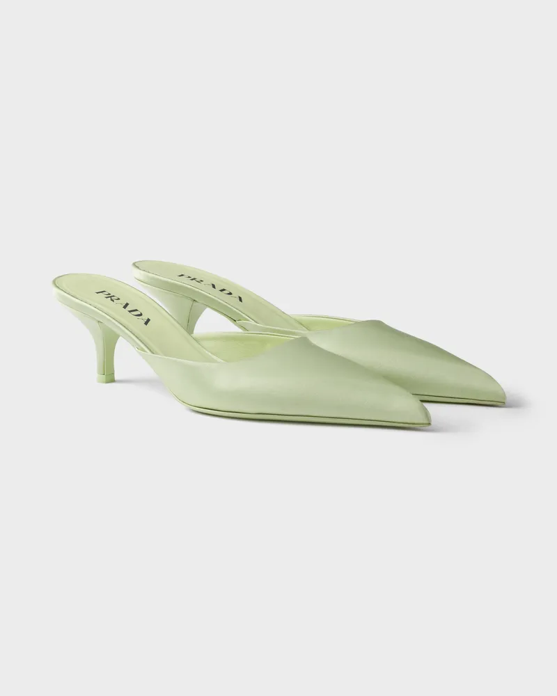 Prada Mules aus Satin Tau