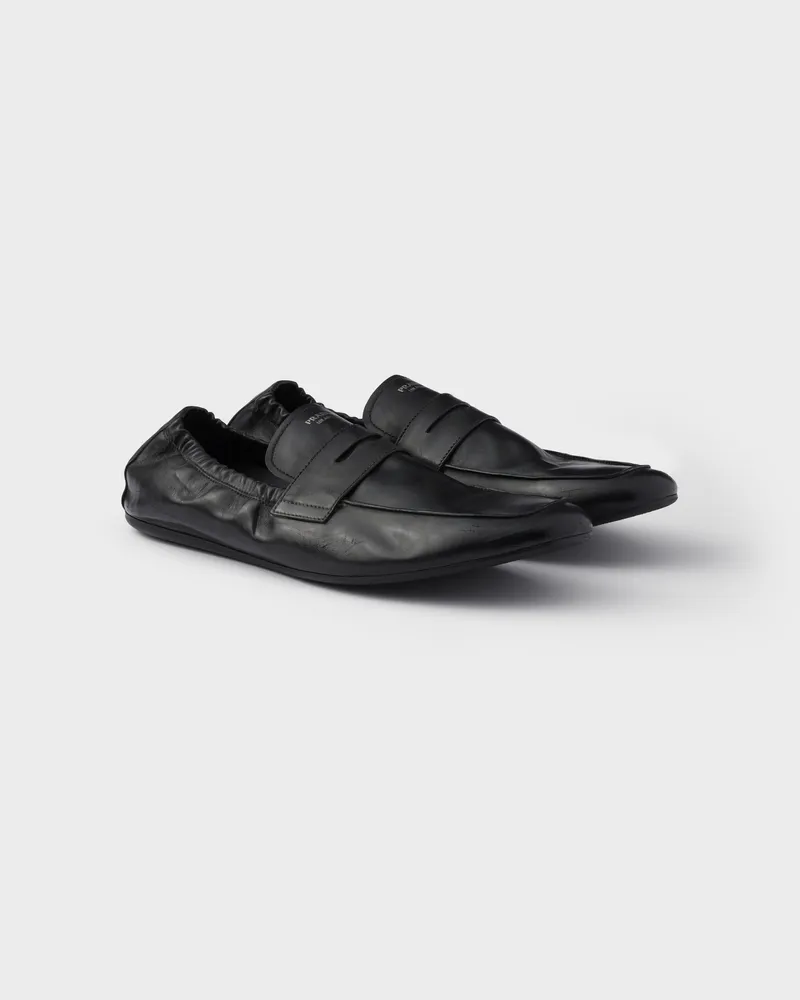 Prada Shuffle Loafer aus Leder in Antik-Optik Schwarz