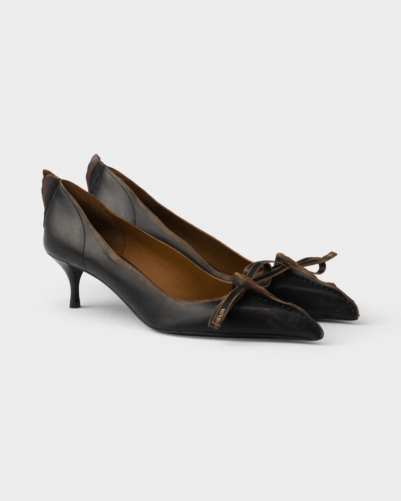 Prada Pumps aus antikem Leder Schwarz