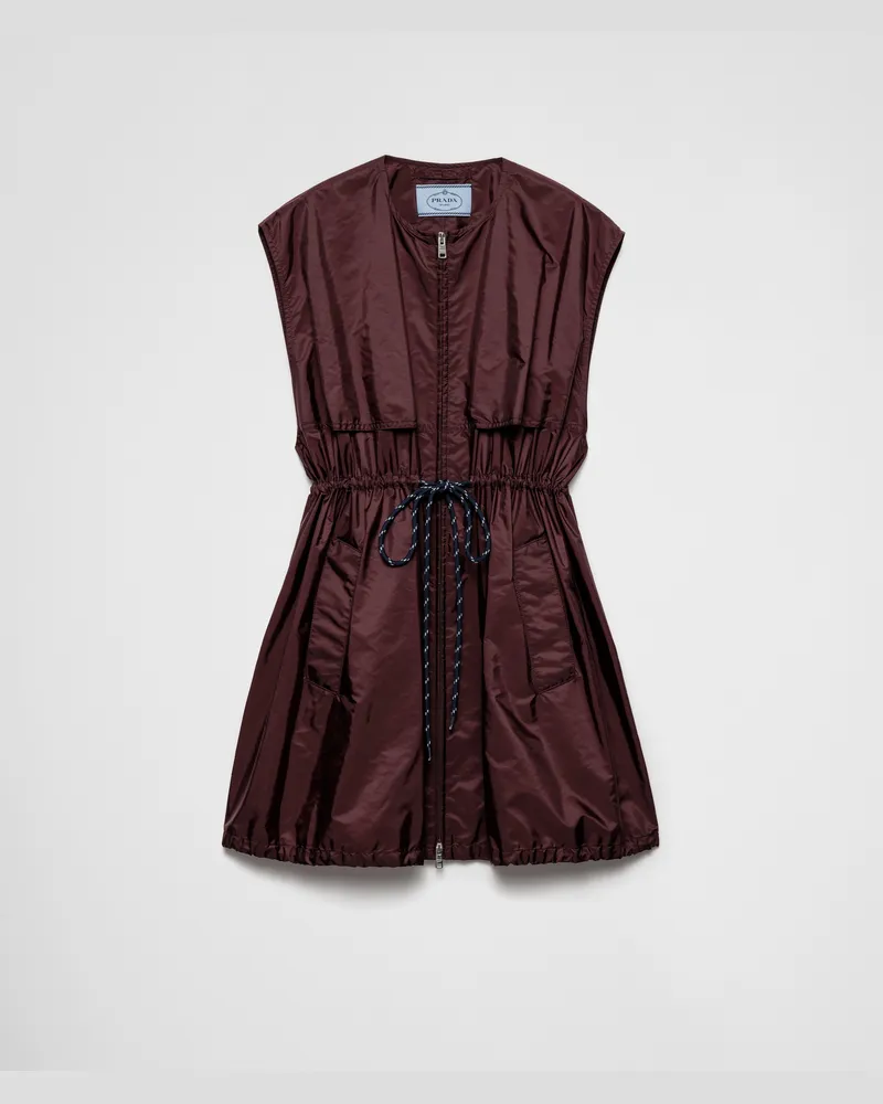 Prada Minikleid aus Re-Nylon Granat