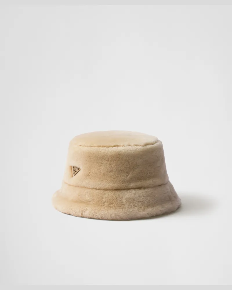 Prada Fischerhut aus Shearling Ecru