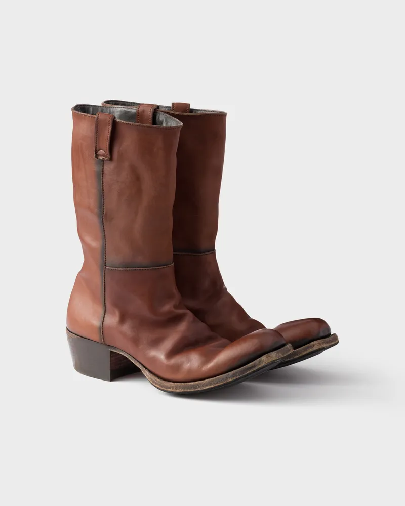 Prada Stiefel aus Antik-Leder Kakaobraun