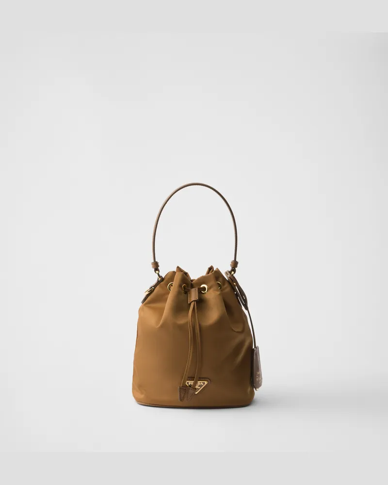 Prada Re-Edition 1978 Mini Bag aus Re-Nylon Brandy