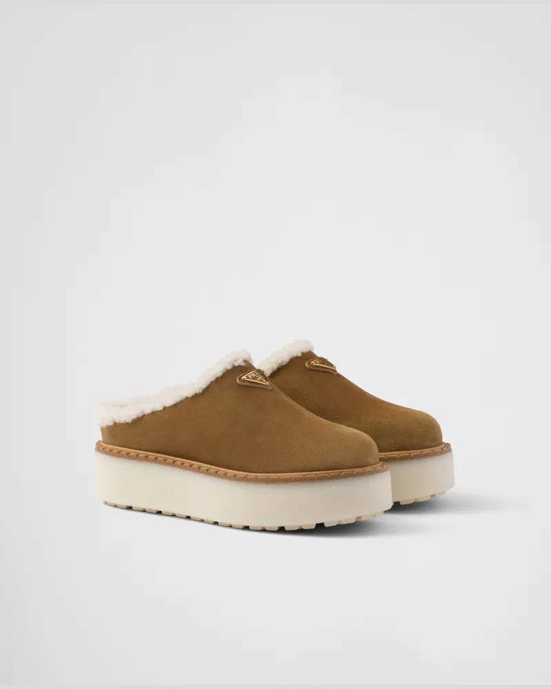 Prada Slipper aus Wildleder Zimt