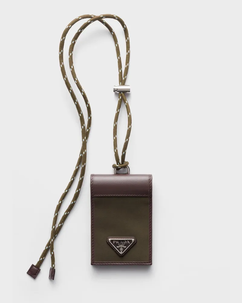 Prada Speedrock Kartenetui aus Re-Nylon und Leder mit Riemen Camouflage