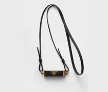 Smartphone-Hülle aus Metall und Saffiano-Leder