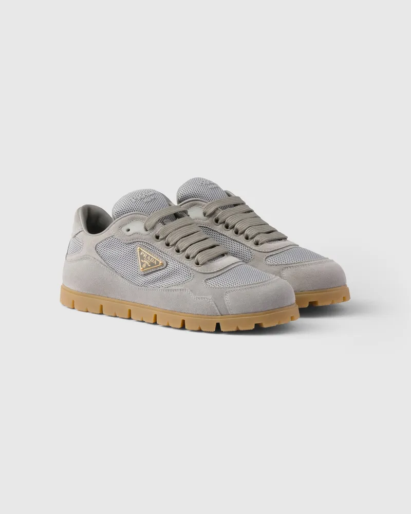 Prada Sneaker aus Trail-Meshgewebe und Wildleder Wolkengrau