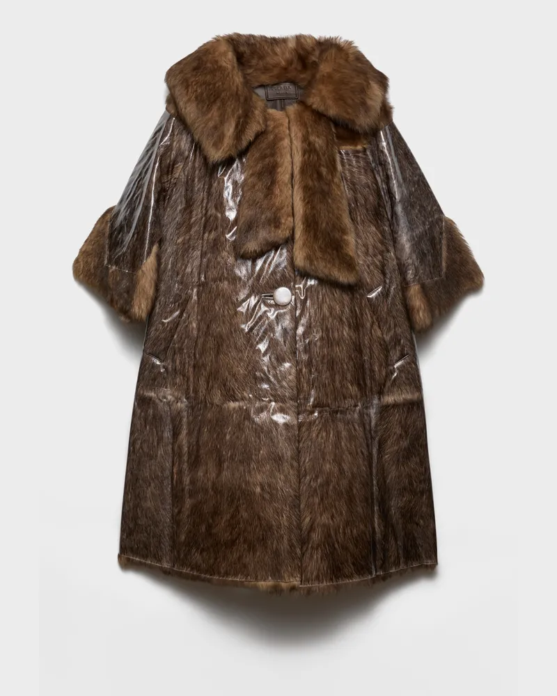 Prada Mantel aus Lammfell Kamelbraun