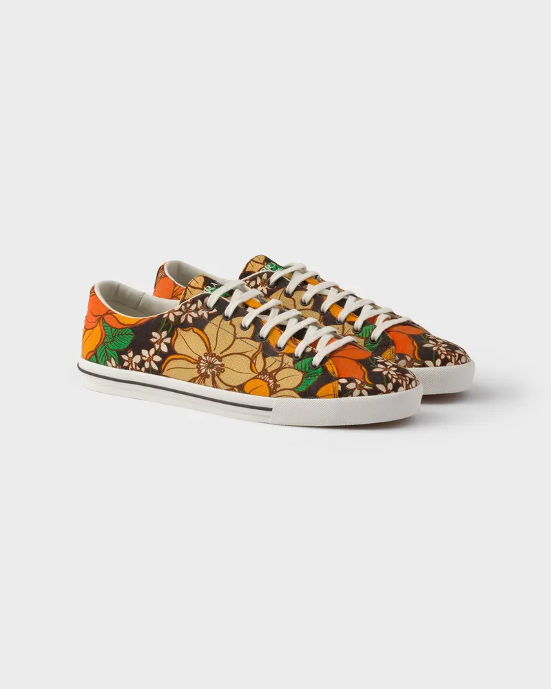 Prada Sneaker aus bedrucktem Canvas mit Schnürung und Blumenmuster Ebenholz