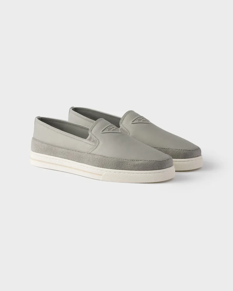 Prada Slip-ons aus Baumwoll-Canvas Wolkengrau