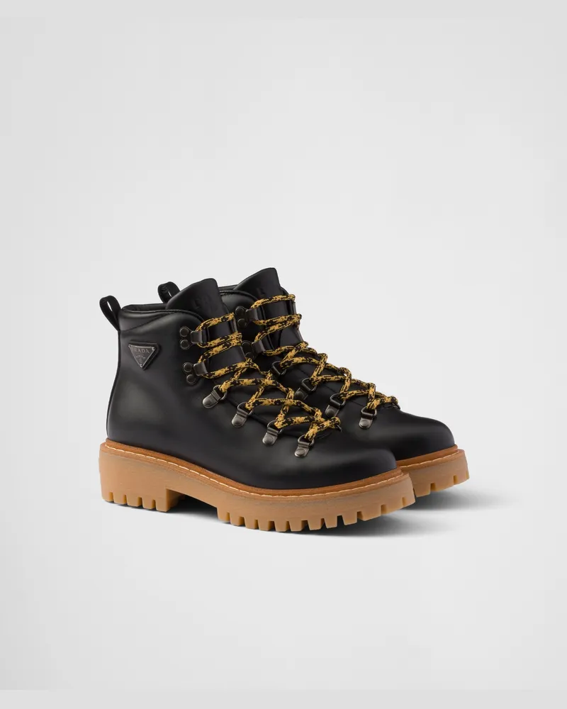 Prada Schnürstiefeletten aus Leder Schwarz