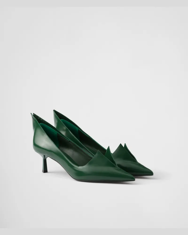Prada Pumps aus gebürstetem Leder Tannengrün