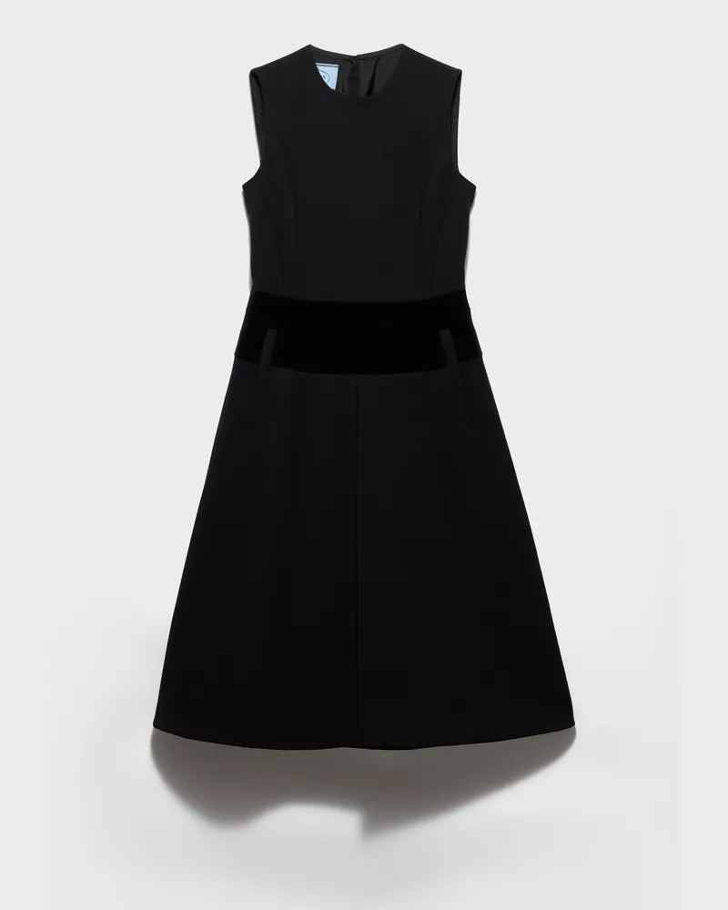 Prada Kleid aus Nattéstoff Schwarz
