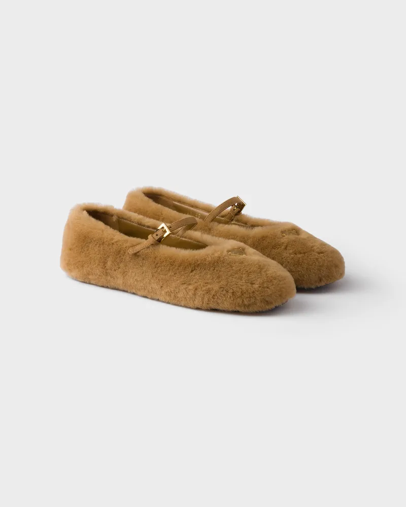 Prada Ballerinas aus Lammfell Karamell