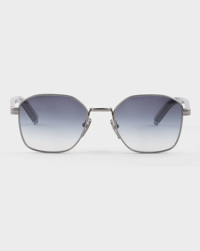 Prada Sonnenbrille mit der ikonischen Plakette aus Metall Linsenfarbe