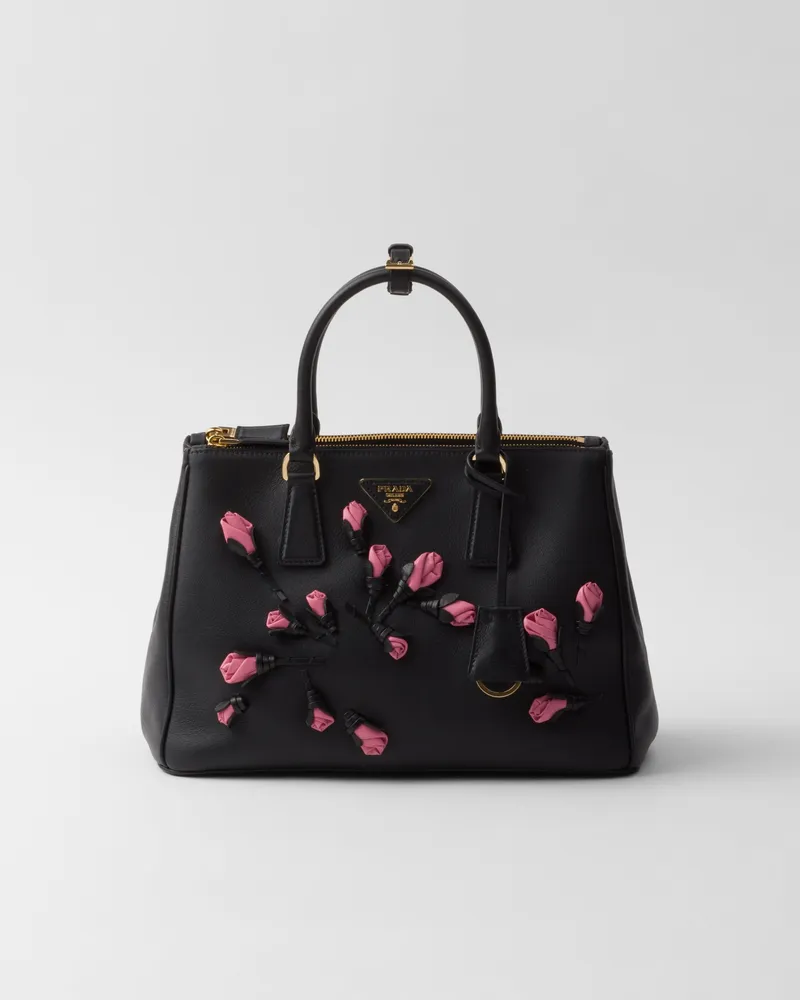 Prada Große  Galleria Tasche aus Leder mit Blumenapplikationen Schwarz+geranienfarben